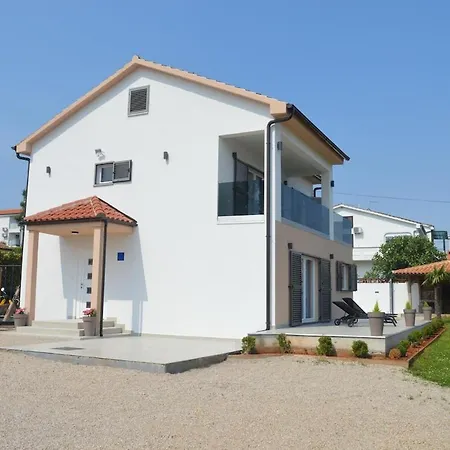 Peaceful Tereza Villa Vantacici