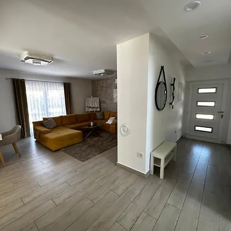 Peaceful Tereza Vilă