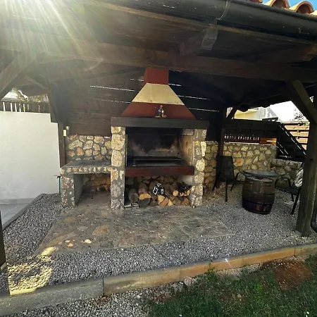 Peaceful Tereza Vilă